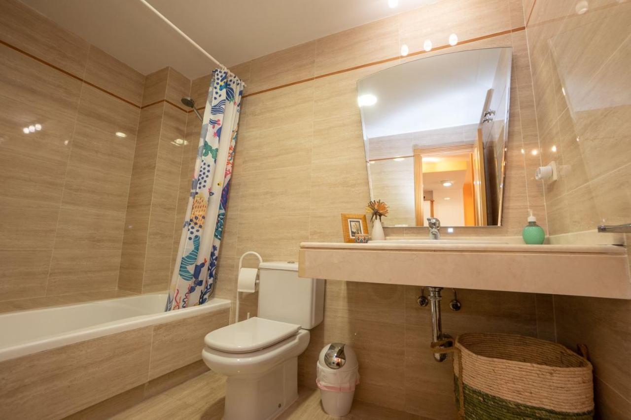 Neptuno 3E Menyber Apartment เนร์คา ภายนอก รูปภาพ