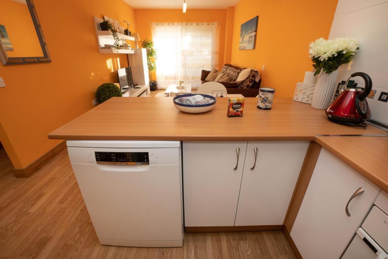 Neptuno 3E Menyber Apartment เนร์คา ภายนอก รูปภาพ