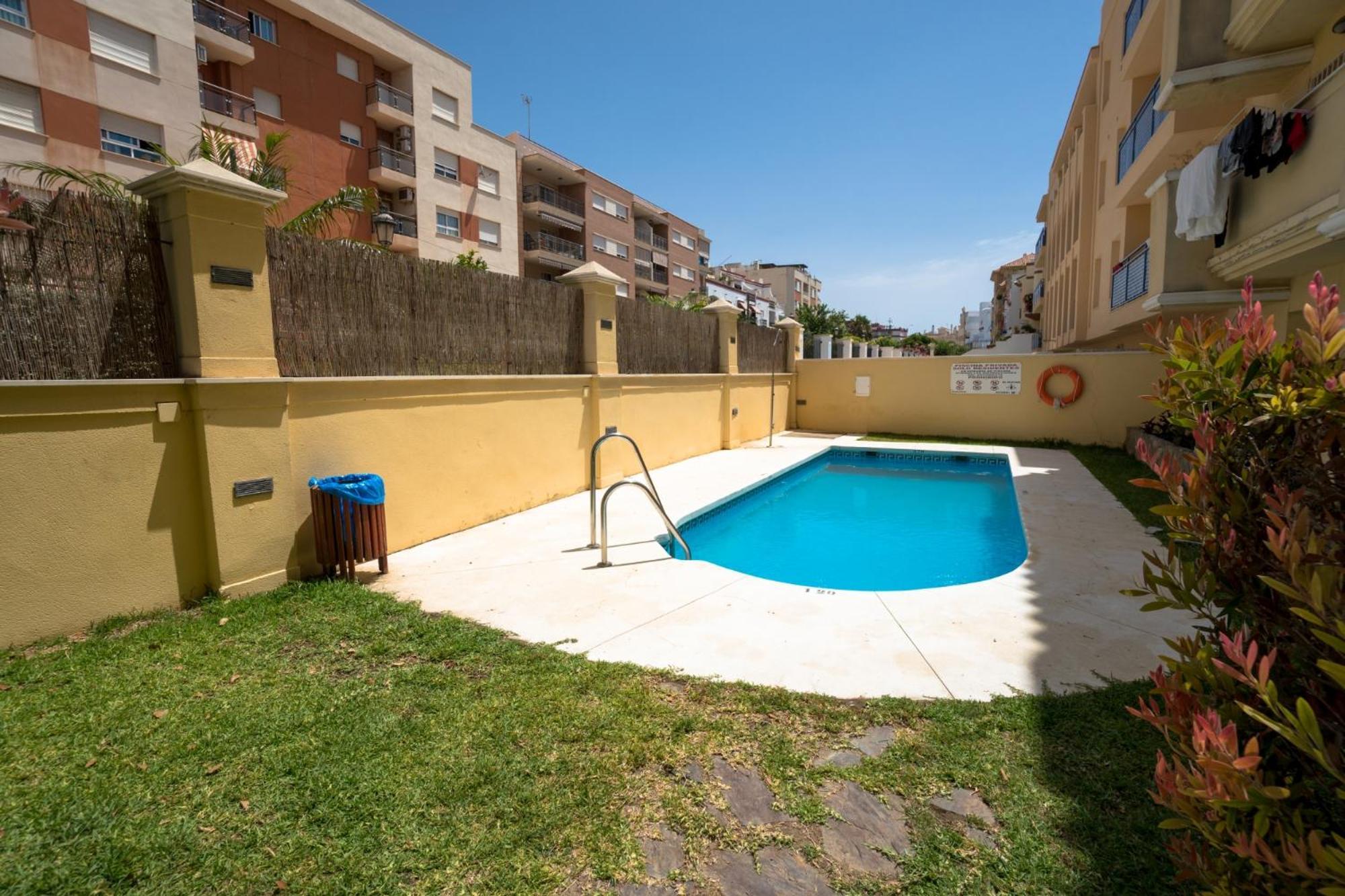 Neptuno 3E Menyber Apartment เนร์คา ภายนอก รูปภาพ
